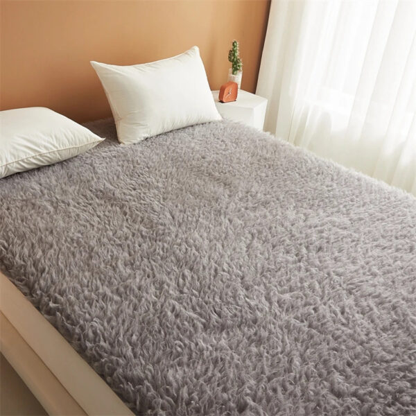 Fluffy soft solid color Lamb Fleece Mattress Upholstered Bed Tatami Mattress Topper Winter Student Dormitory Sleeping Pad - 图片 4